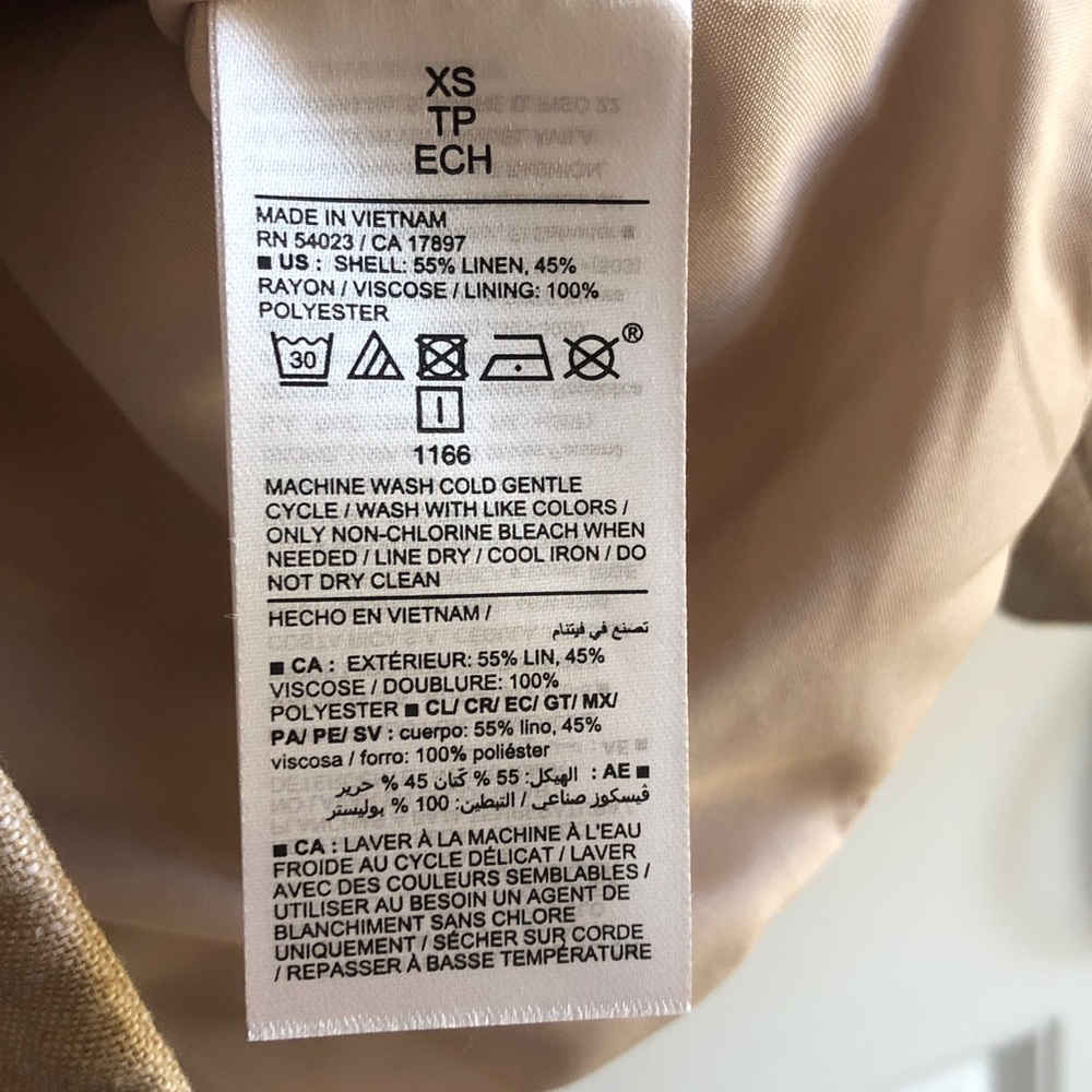 Linen Beige Double-Breasted Blazer - Picture 4 of 5